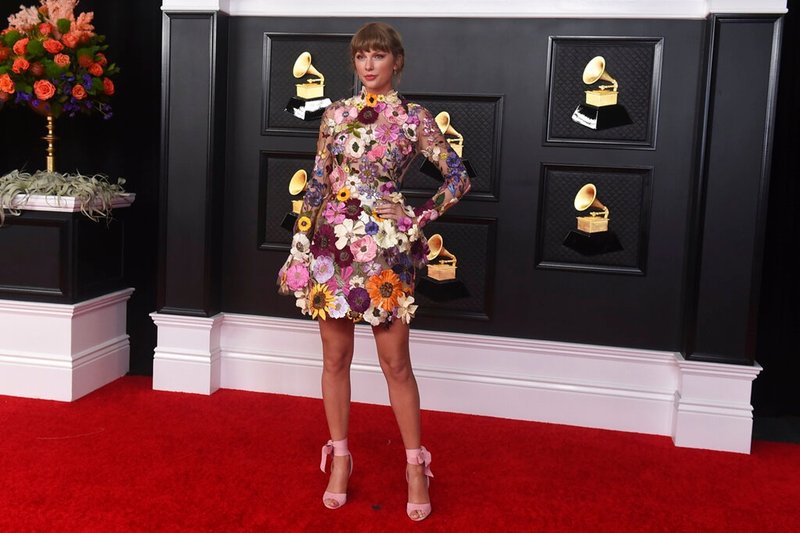 Taylor Swift at 63rd Annual Grammy Awards — photo 52