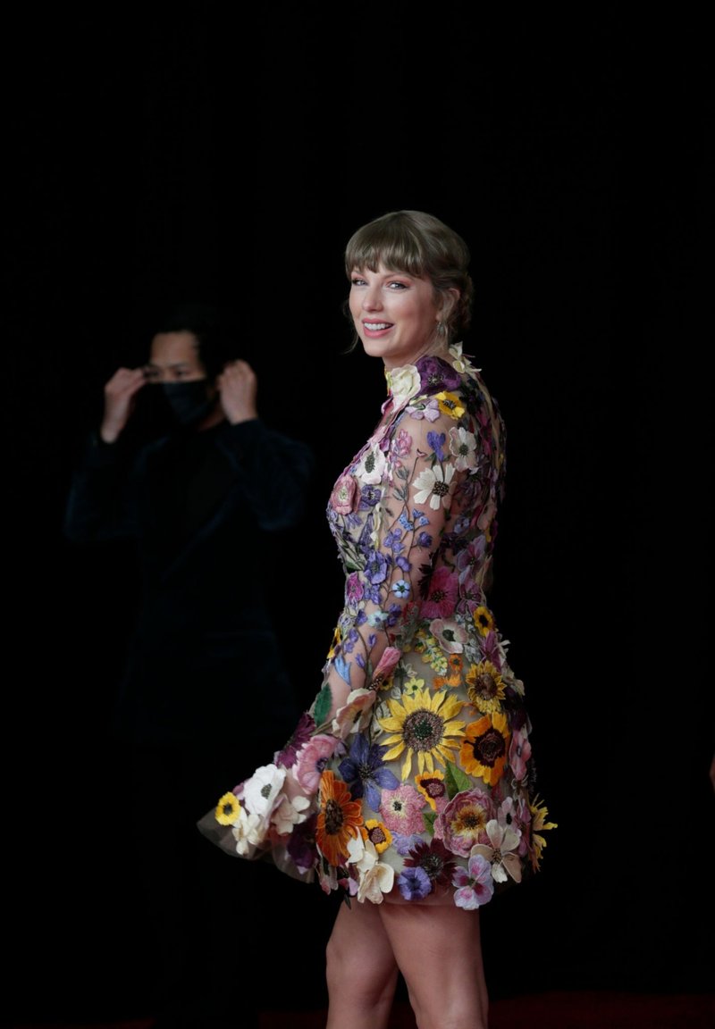 Taylor Swift at 63rd Annual Grammy Awards — photo 86