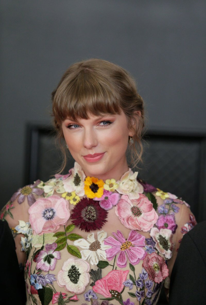 Taylor Swift at 63rd Annual Grammy Awards — photo 92