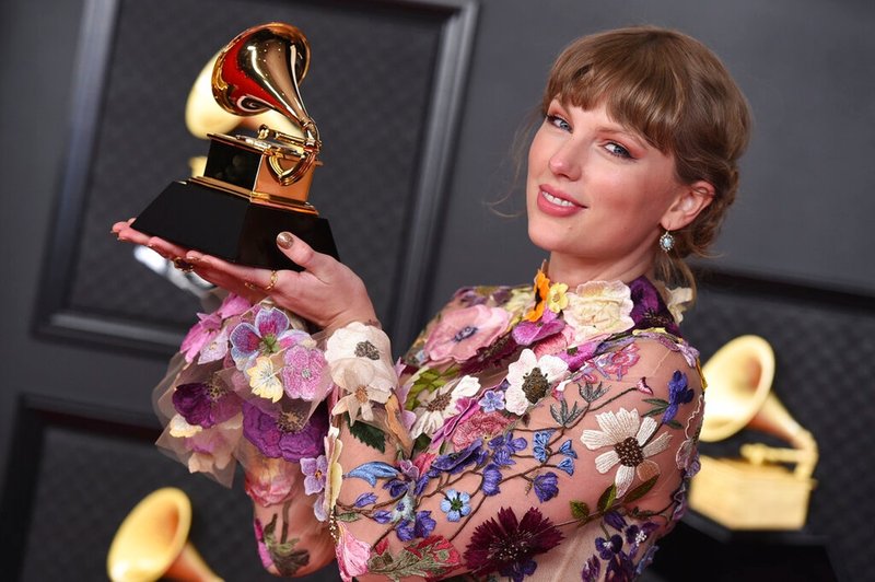 Taylor Swift at 63rd Annual Grammy Awards — photo 128