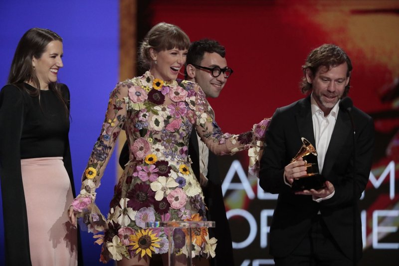 Taylor Swift at 63rd Annual Grammy Awards — photo 140