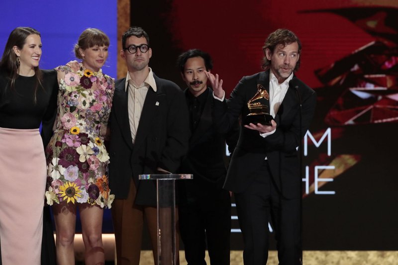 Taylor Swift at 63rd Annual Grammy Awards — photo 157