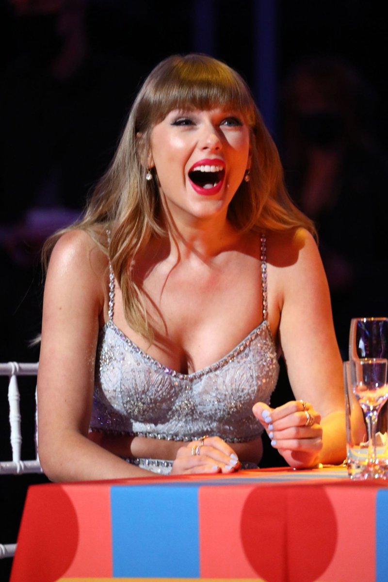 Taylor Swift at The Brit Awards 2021 — photo 63