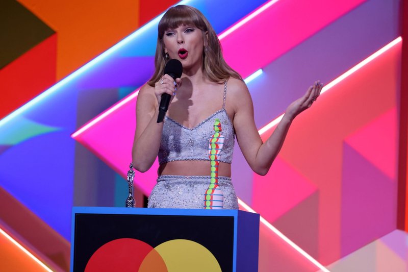 Taylor Swift at The Brit Awards 2021 — photo 77
