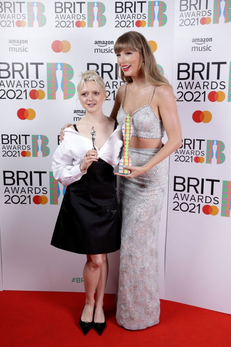Taylor Swift at The Brit Awards 2021 — photo 97