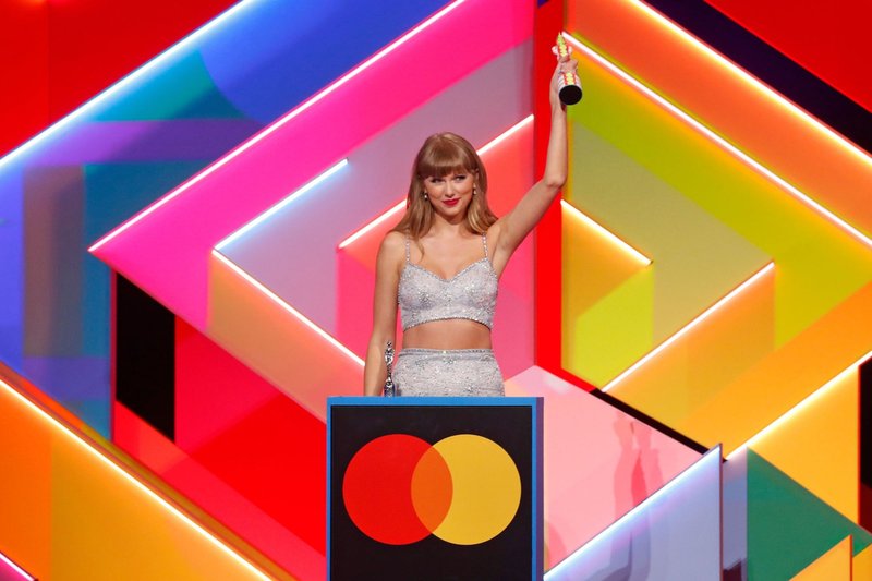 Taylor Swift at The Brit Awards 2021 — photo 131