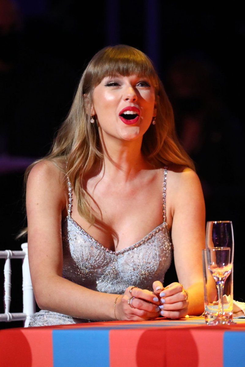Taylor Swift at The Brit Awards 2021 — photo 163
