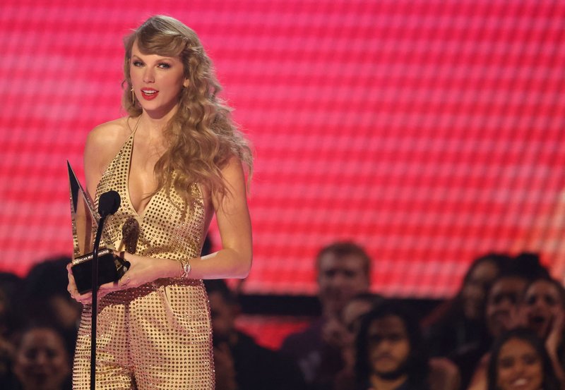 Taylor Swift at 2022 American Music Awards — photo 152