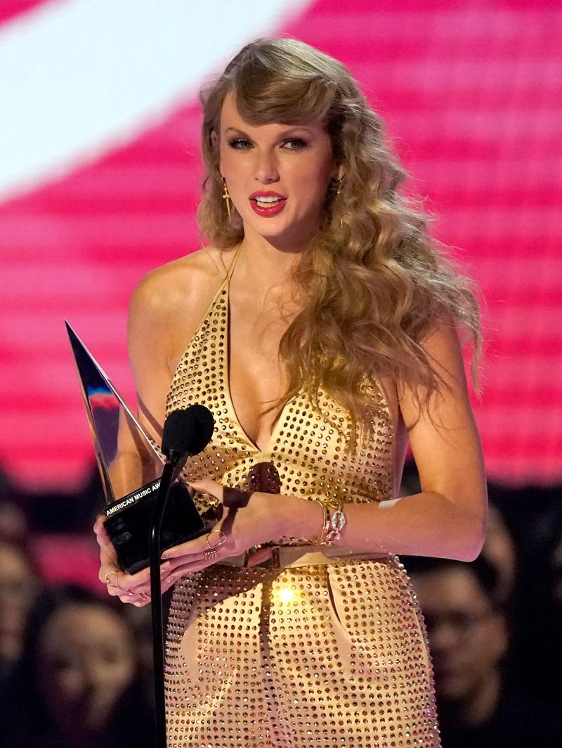 Taylor Swift at 2022 American Music Awards — photo 255