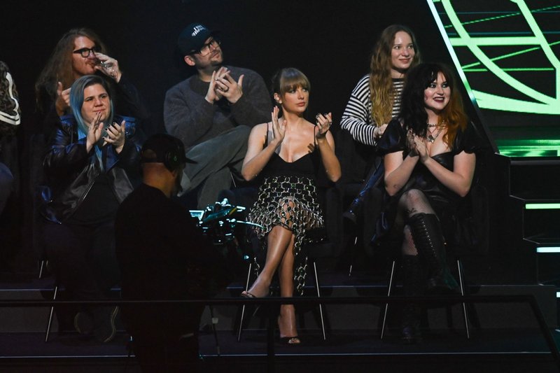 Taylor Swift at 2022 MTV Europe Music Awards — photo 139