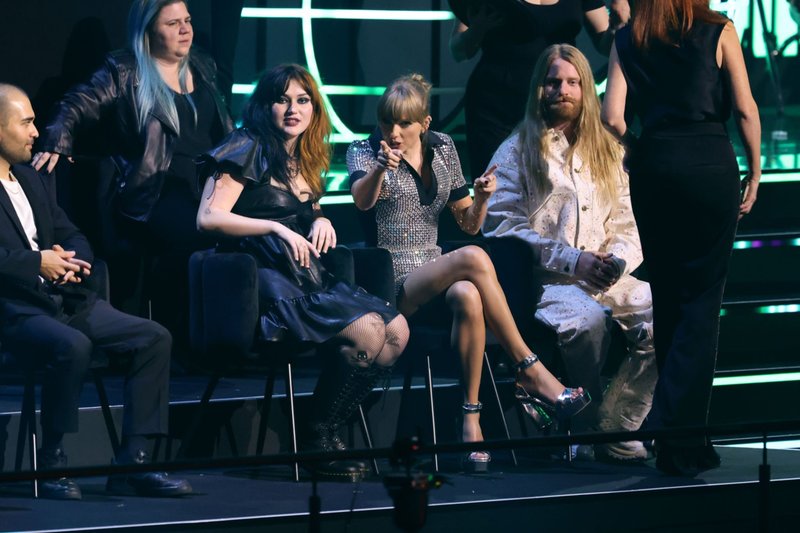 Taylor Swift at 2022 MTV Europe Music Awards — photo 257