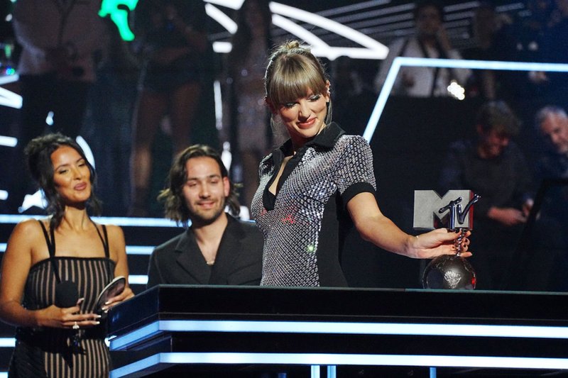 Taylor Swift at 2022 MTV Europe Music Awards — photo 277