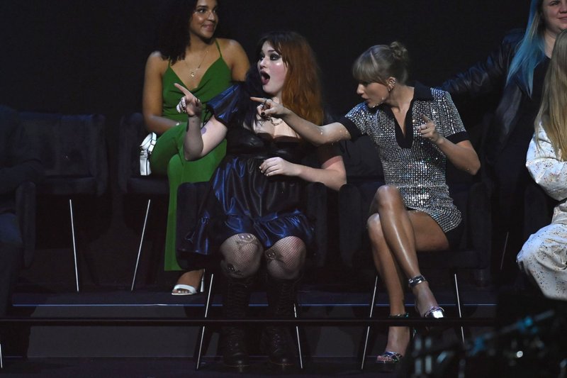 Taylor Swift at 2022 MTV Europe Music Awards — photo 281