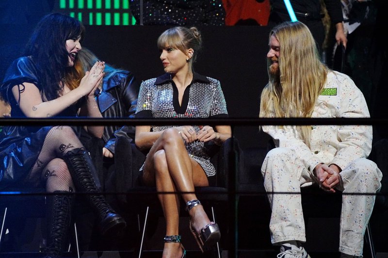 Taylor Swift at 2022 MTV Europe Music Awards — photo 285