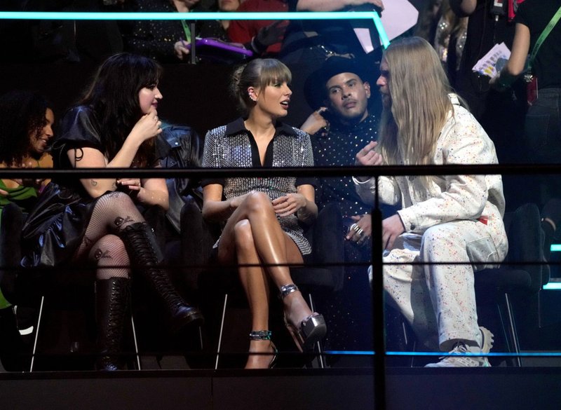 Taylor Swift at 2022 MTV Europe Music Awards — photo 311