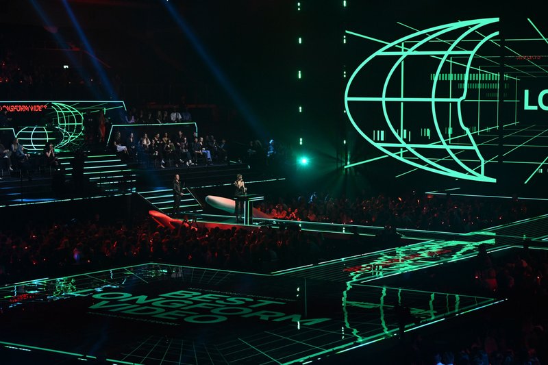 Taylor Swift at 2022 MTV Europe Music Awards — photo 449