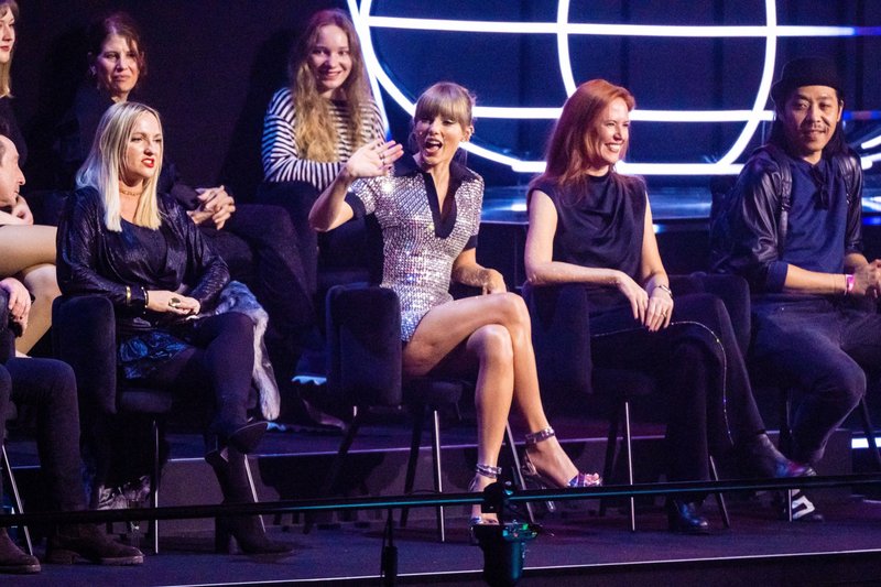 Taylor Swift at 2022 MTV Europe Music Awards — photo 519