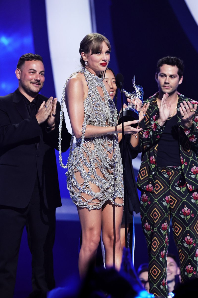 Taylor Swift at 2022 MTV Video Music Awards — photo 38