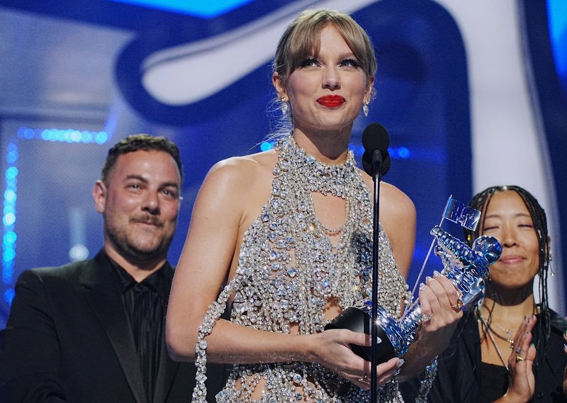 Taylor Swift at 2022 MTV Video Music Awards — photo 60