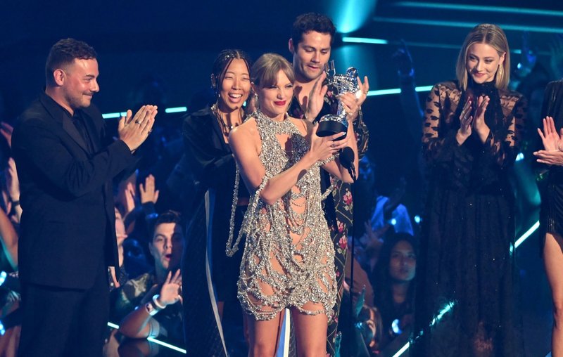 Taylor Swift at 2022 MTV Video Music Awards — photo 68