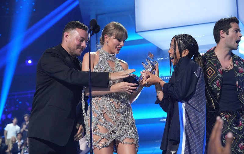 Taylor Swift at 2022 MTV Video Music Awards — photo 83