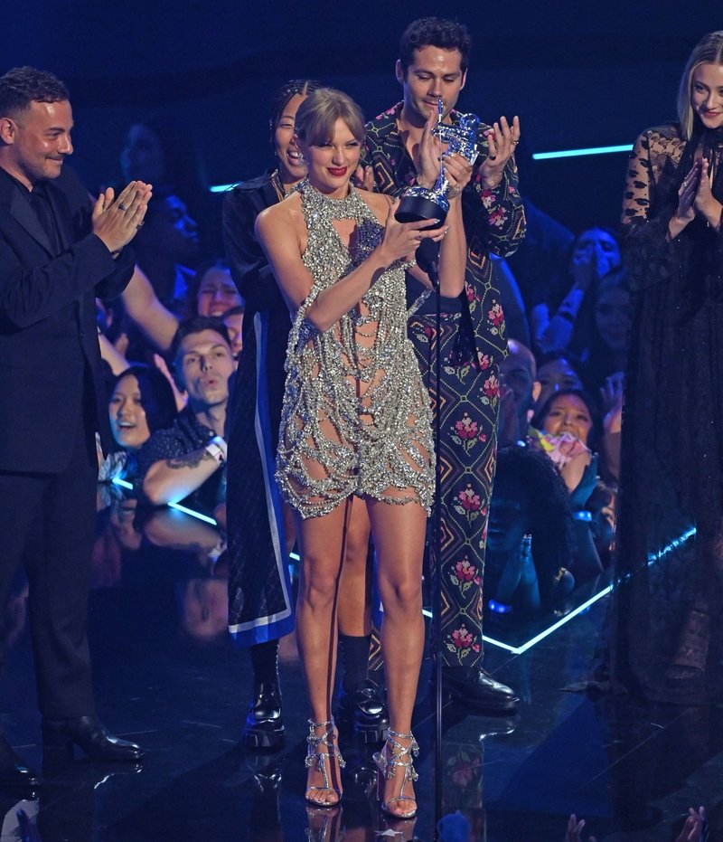 Taylor Swift at 2022 MTV Video Music Awards — photo 96