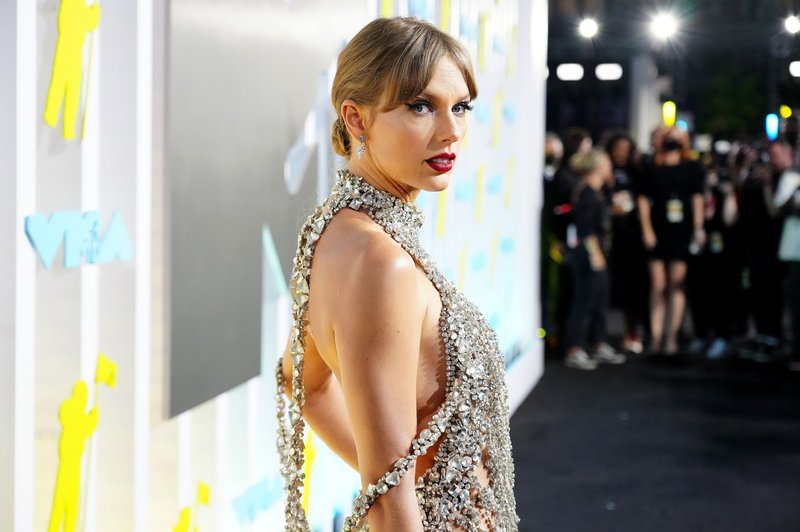 Taylor Swift at 2022 MTV Video Music Awards — photo 185
