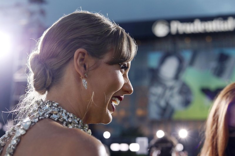 Taylor Swift at 2022 MTV Video Music Awards — photo 217