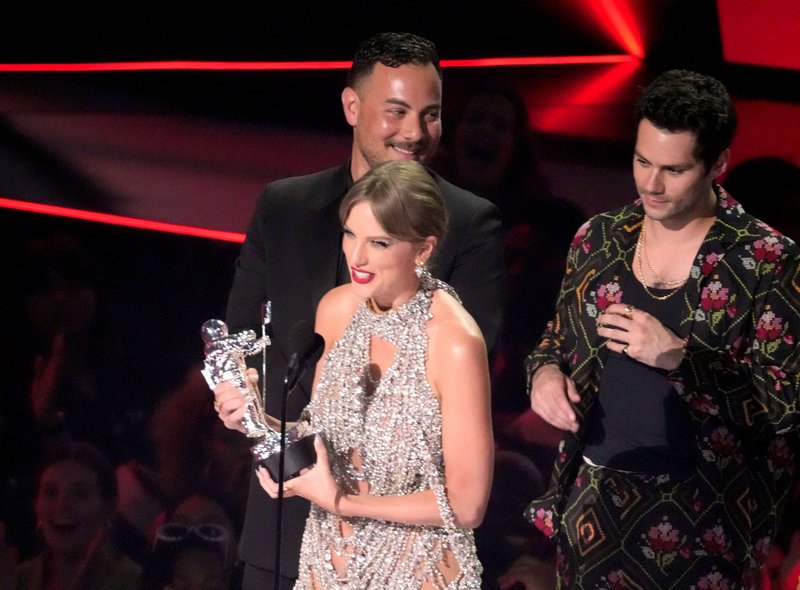 Taylor Swift at 2022 MTV Video Music Awards — photo 269