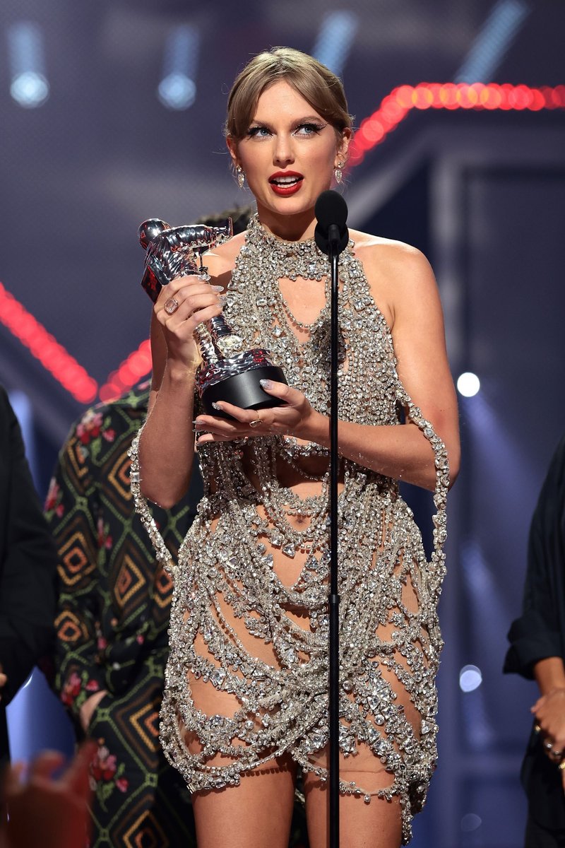 Taylor Swift at 2022 MTV Video Music Awards — photo 282