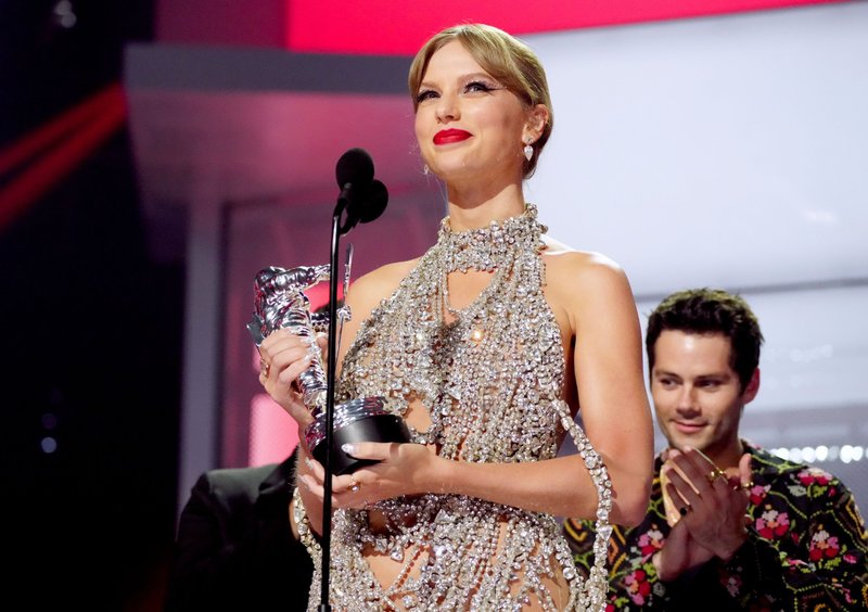 Taylor Swift at 2022 MTV Video Music Awards — photo 299