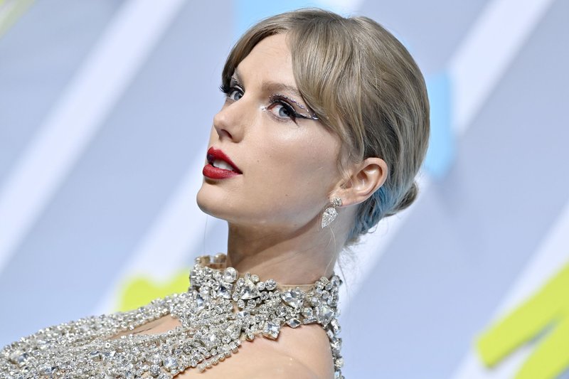 Taylor Swift at 2022 MTV Video Music Awards — photo 322