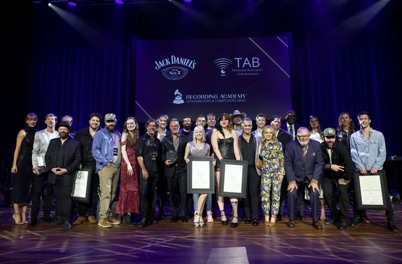 Taylor Swift at NSAI's 2022 Nashville Songwriter Awards — photo 28