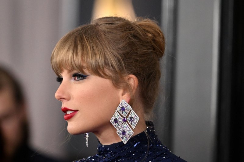 Taylor Swift at 65th Annual Grammy Awards — photo 28