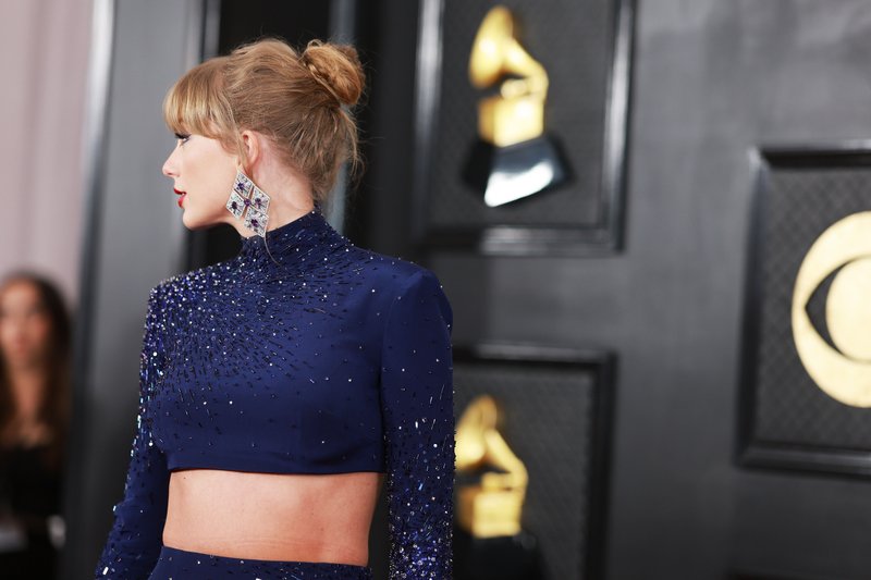 Taylor Swift at 65th Annual Grammy Awards — photo 82
