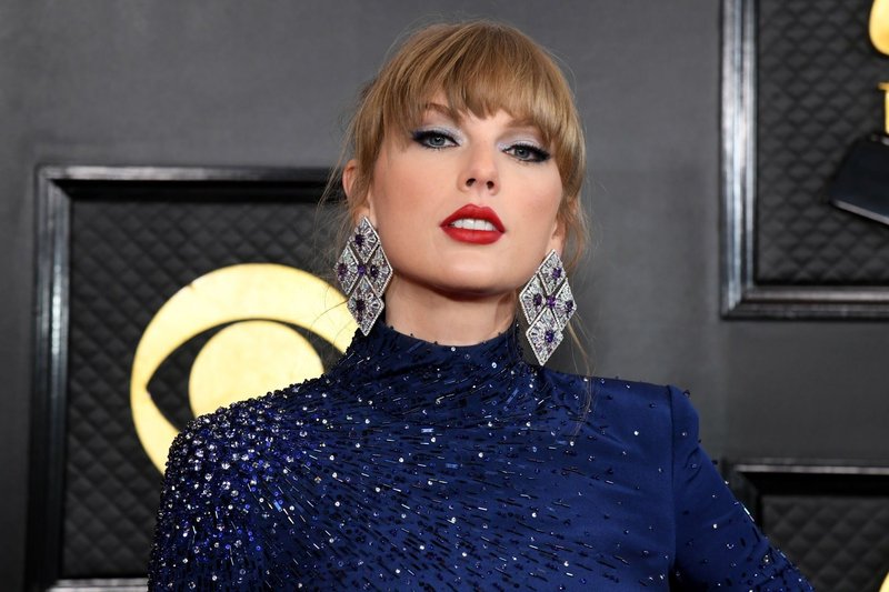 Taylor Swift at 65th Annual Grammy Awards — photo 91