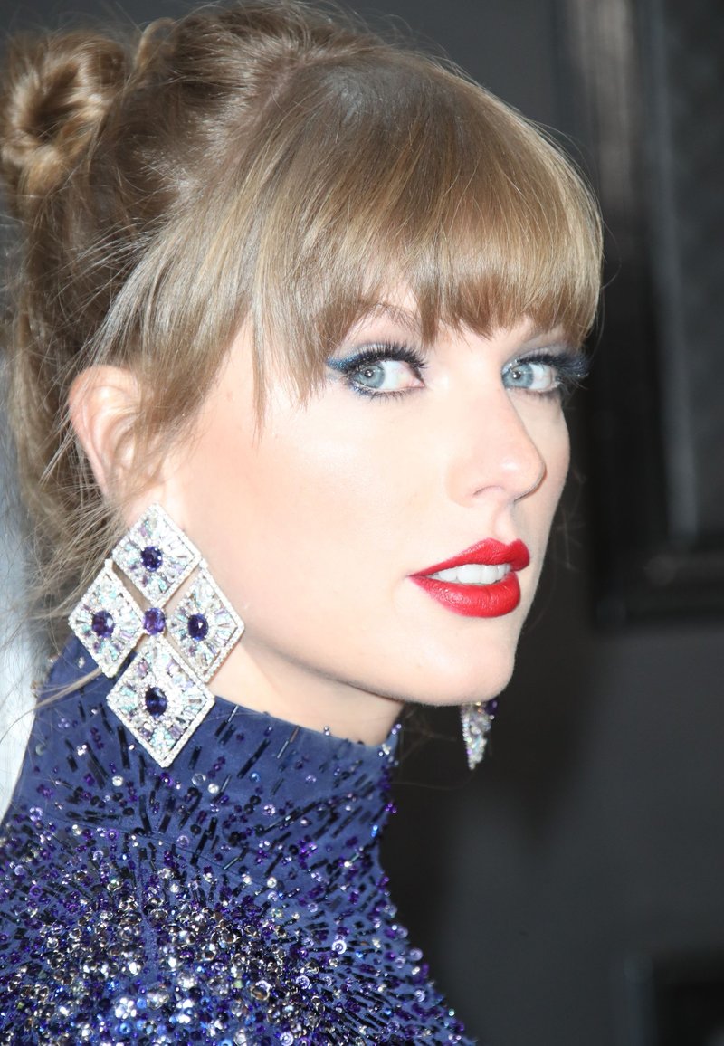Taylor Swift at 65th Annual Grammy Awards — photo 214