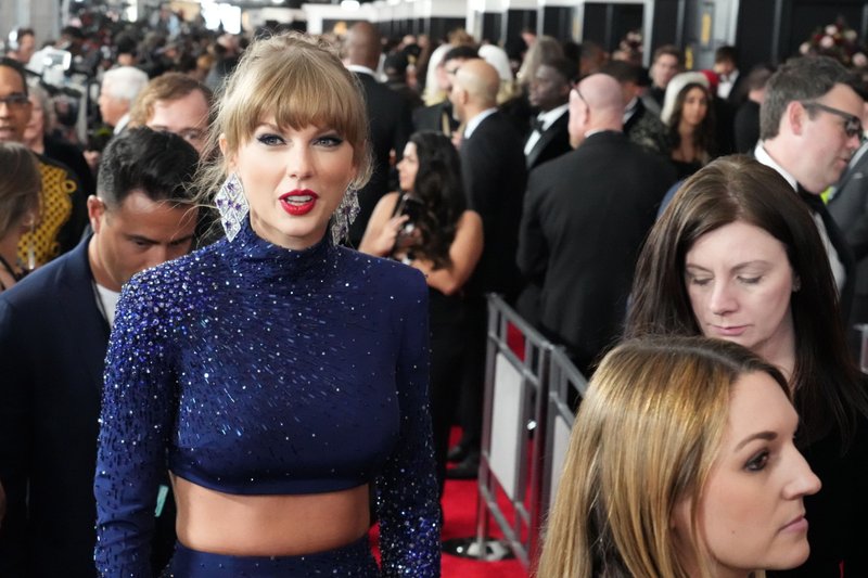 Taylor Swift at 65th Annual Grammy Awards — photo 339