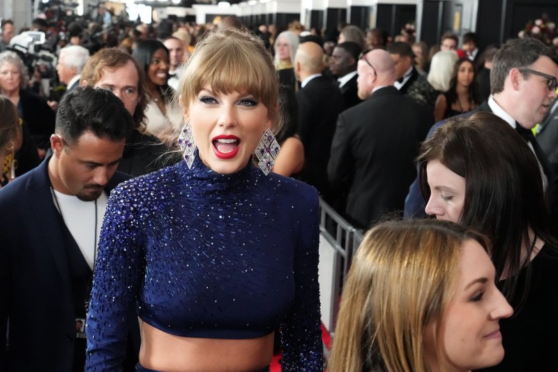 Taylor Swift at 65th Annual Grammy Awards — photo 343