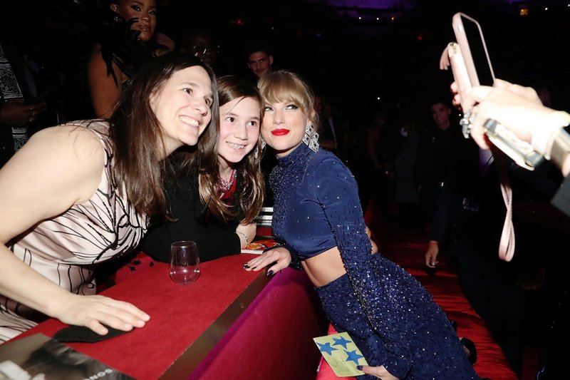 Taylor Swift at 65th Annual Grammy Awards — photo 370