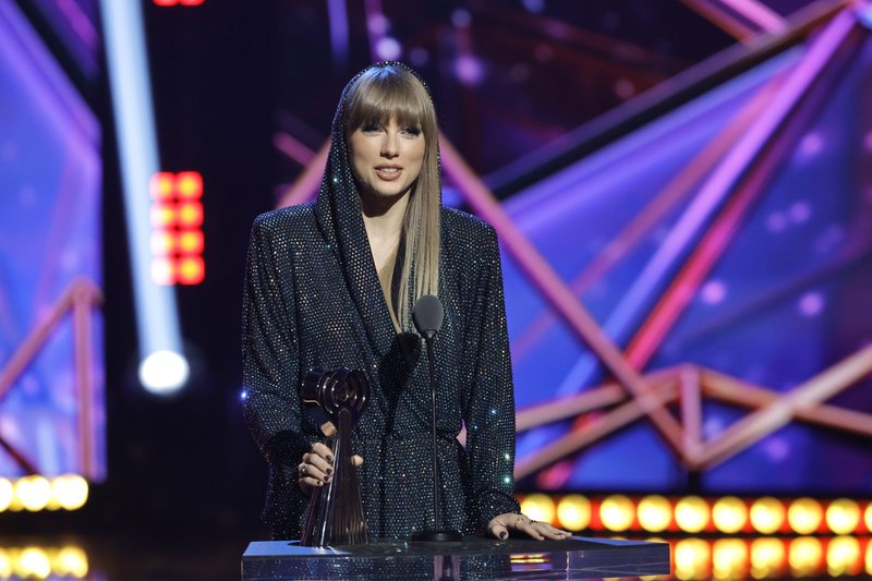 Taylor Swift at 2023 iHeartRadio Music Awards — photo 18