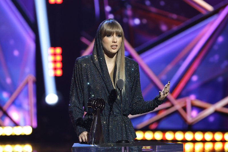 Taylor Swift at 2023 iHeartRadio Music Awards — photo 24