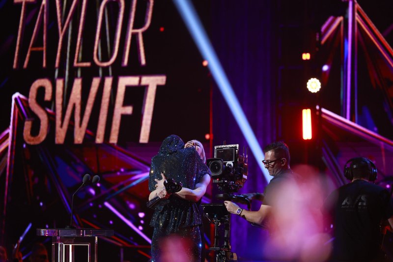 Taylor Swift at 2023 iHeartRadio Music Awards — photo 49