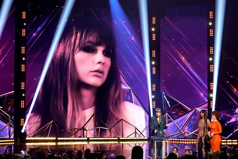 Taylor Swift at 2023 iHeartRadio Music Awards — photo 86