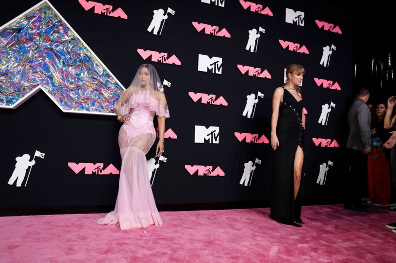 Taylor Swift at 2023 MTV Video Music Awards — photo 55