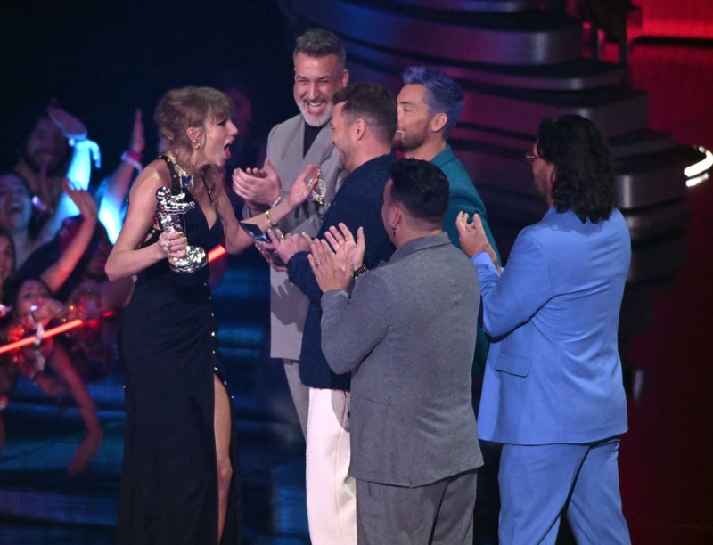 Taylor Swift at 2023 MTV Video Music Awards — photo 104
