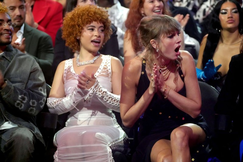 Taylor Swift at 2023 MTV Video Music Awards — photo 110