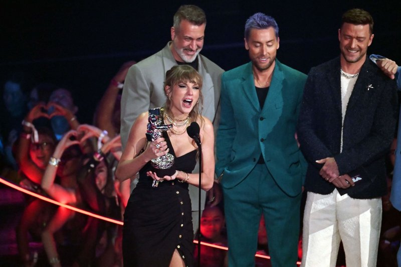 Taylor Swift at 2023 MTV Video Music Awards — photo 111