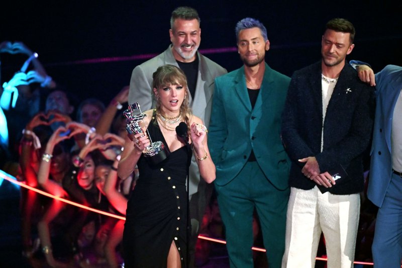 Taylor Swift at 2023 MTV Video Music Awards — photo 116