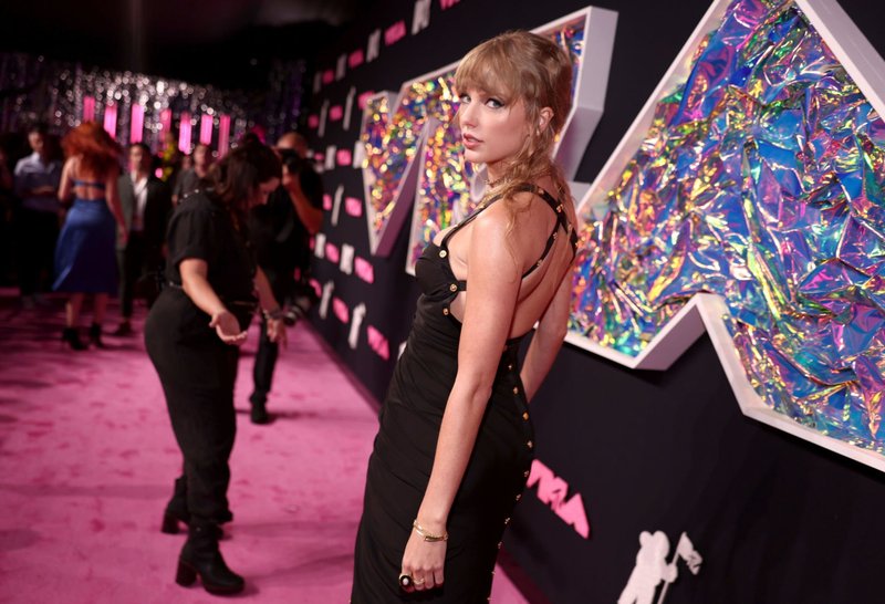 Taylor Swift at 2023 MTV Video Music Awards — photo 142